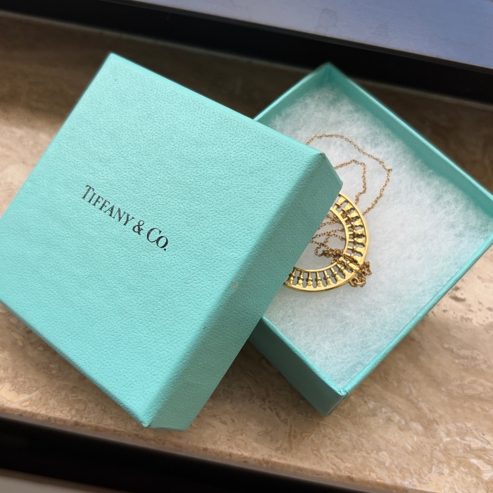 Tiffany & Co. Circular Gold Necklace - Picture 4 of 8